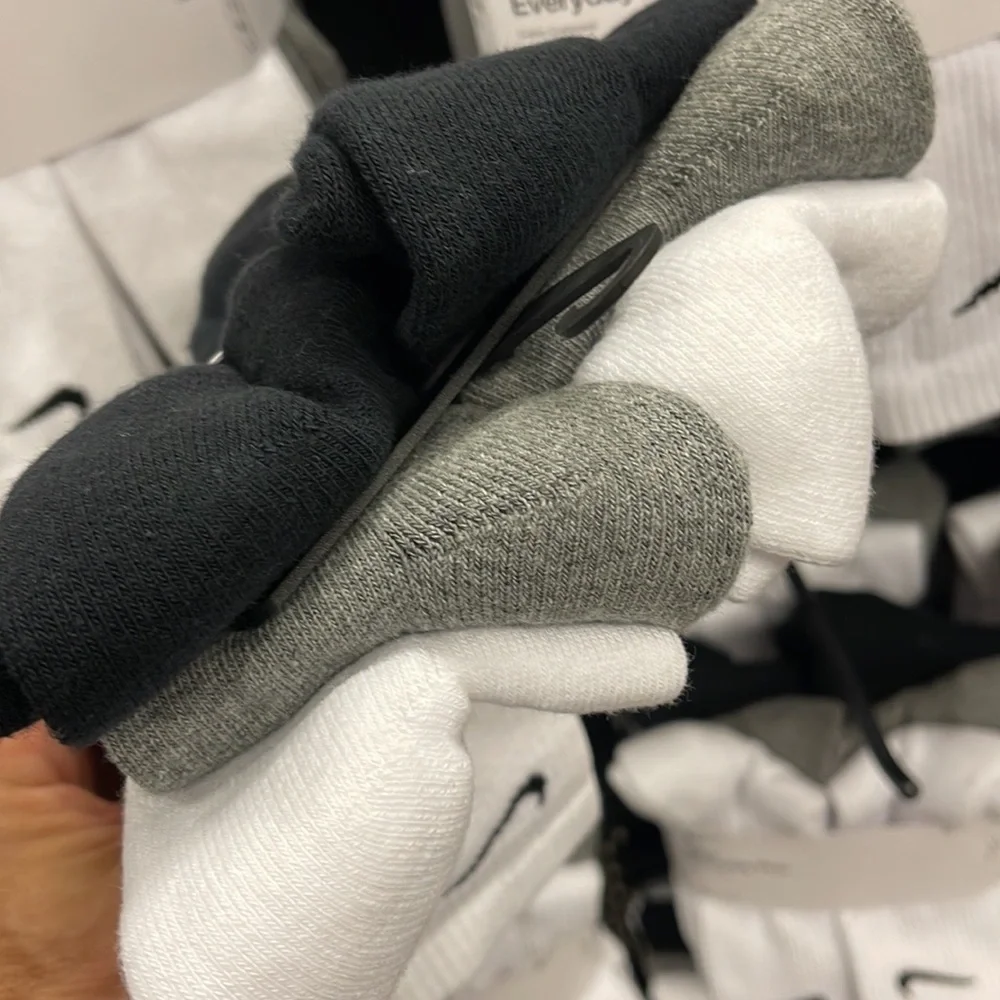 NIKE  Training Crew Socks (6 Pairs) Nike Everyday Cushioned  NWT